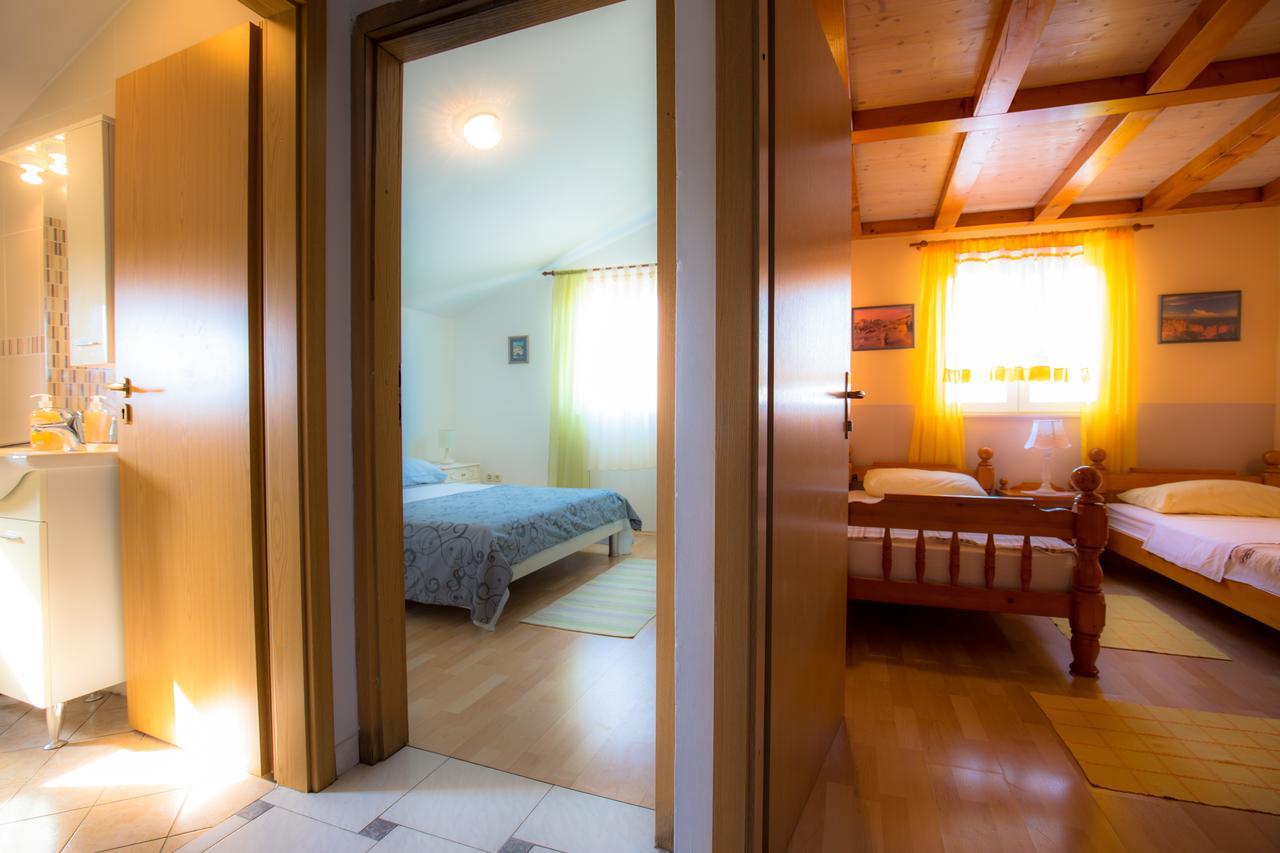 Apartment Family โวดีเซ ภายนอก รูปภาพ